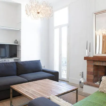 Colombet Stay's - Rue Aigrefeuille *